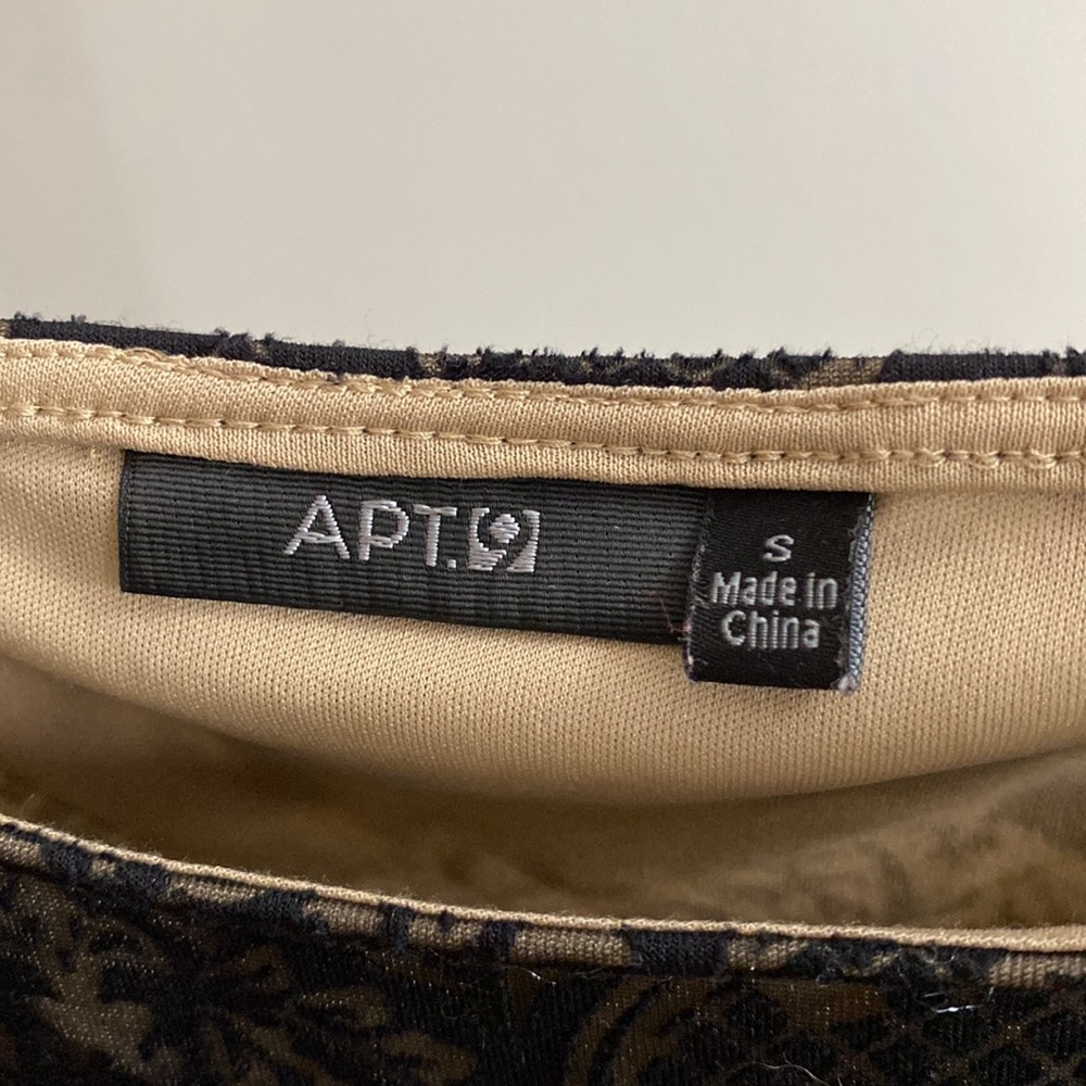 Blouse - Picture 2 of 2